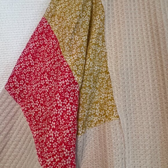 Ivy May Waffle Knit Boho Top M Oversized Patchwork Sleeves Floral Colorblock - Picture 4 of 9